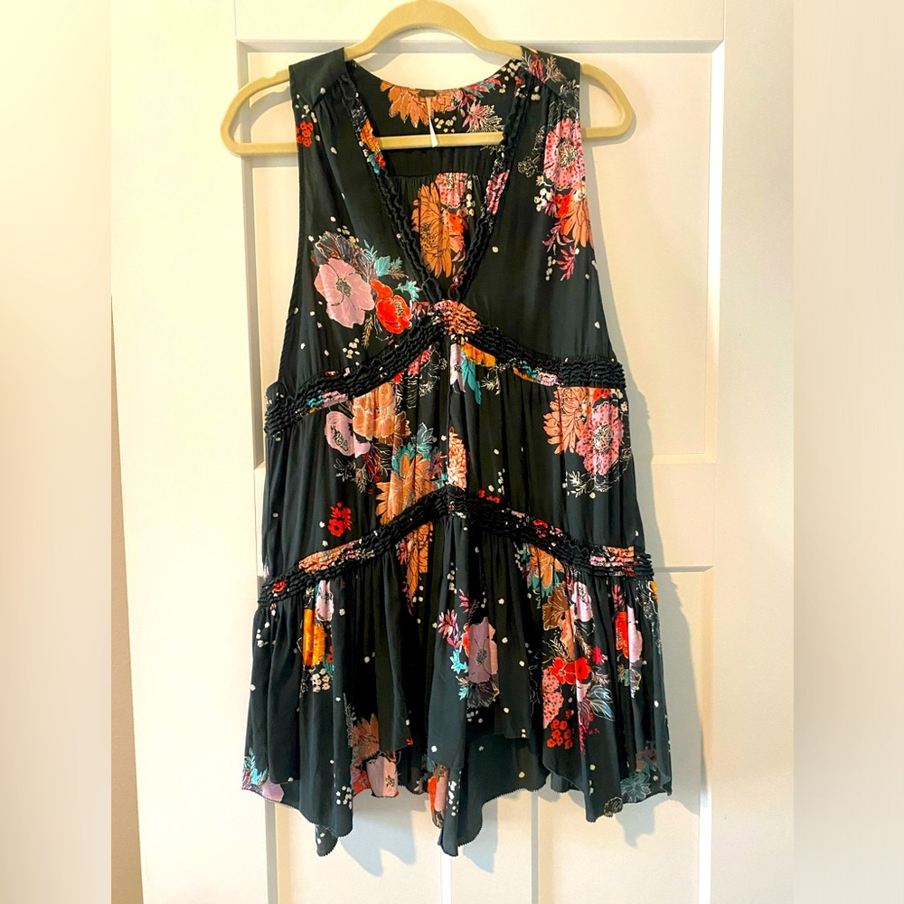 Free People Floral Sleeveless Tunic Top Size Small